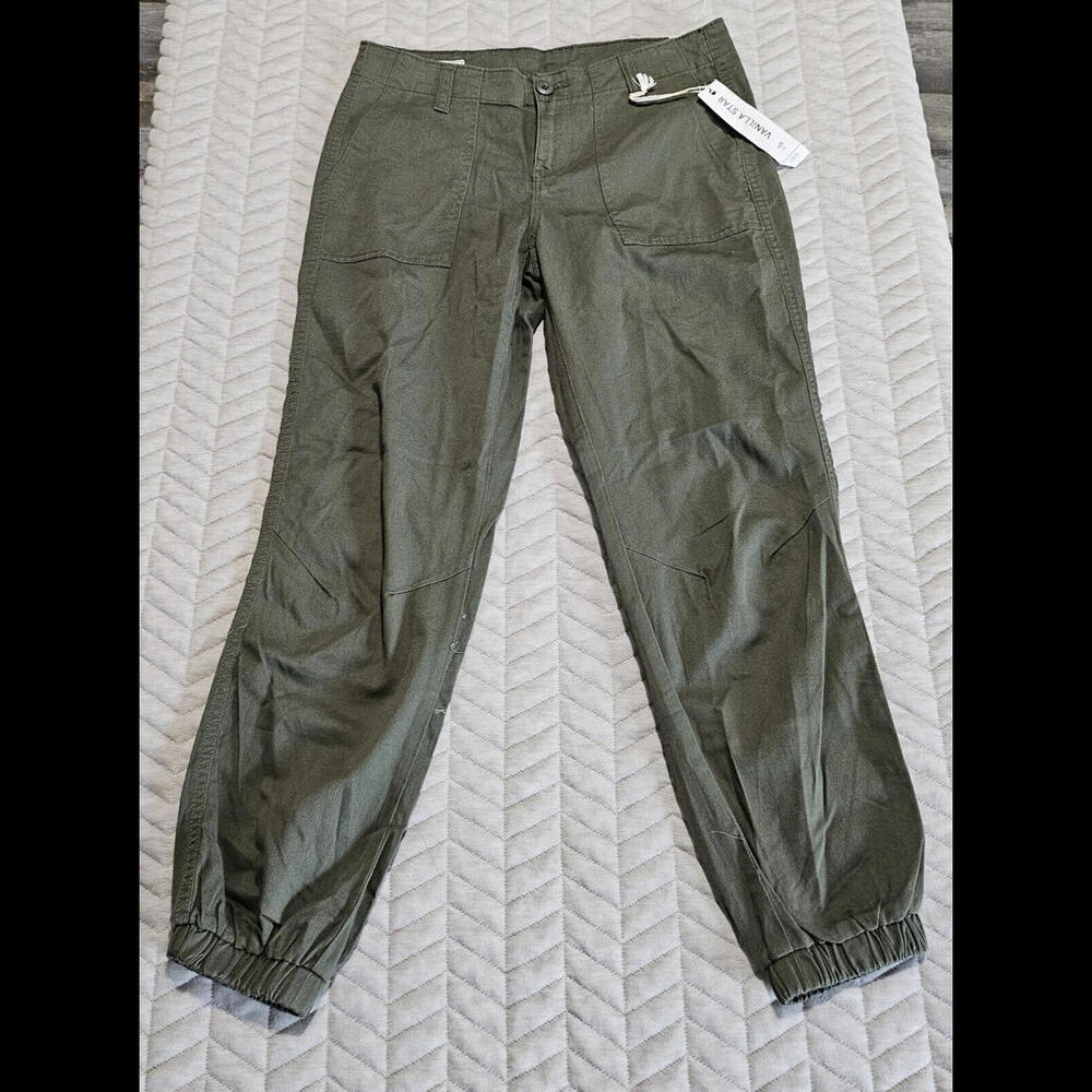 Vanilla Star Juniors Army Green cargo pants, joggers Juniors Size 1 New